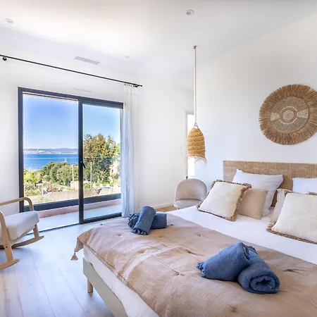 Villa Perle De Giens Sur Presqu'ile 200 M De La Vue Exceptionnelle Villaprestige Azur Antilles
